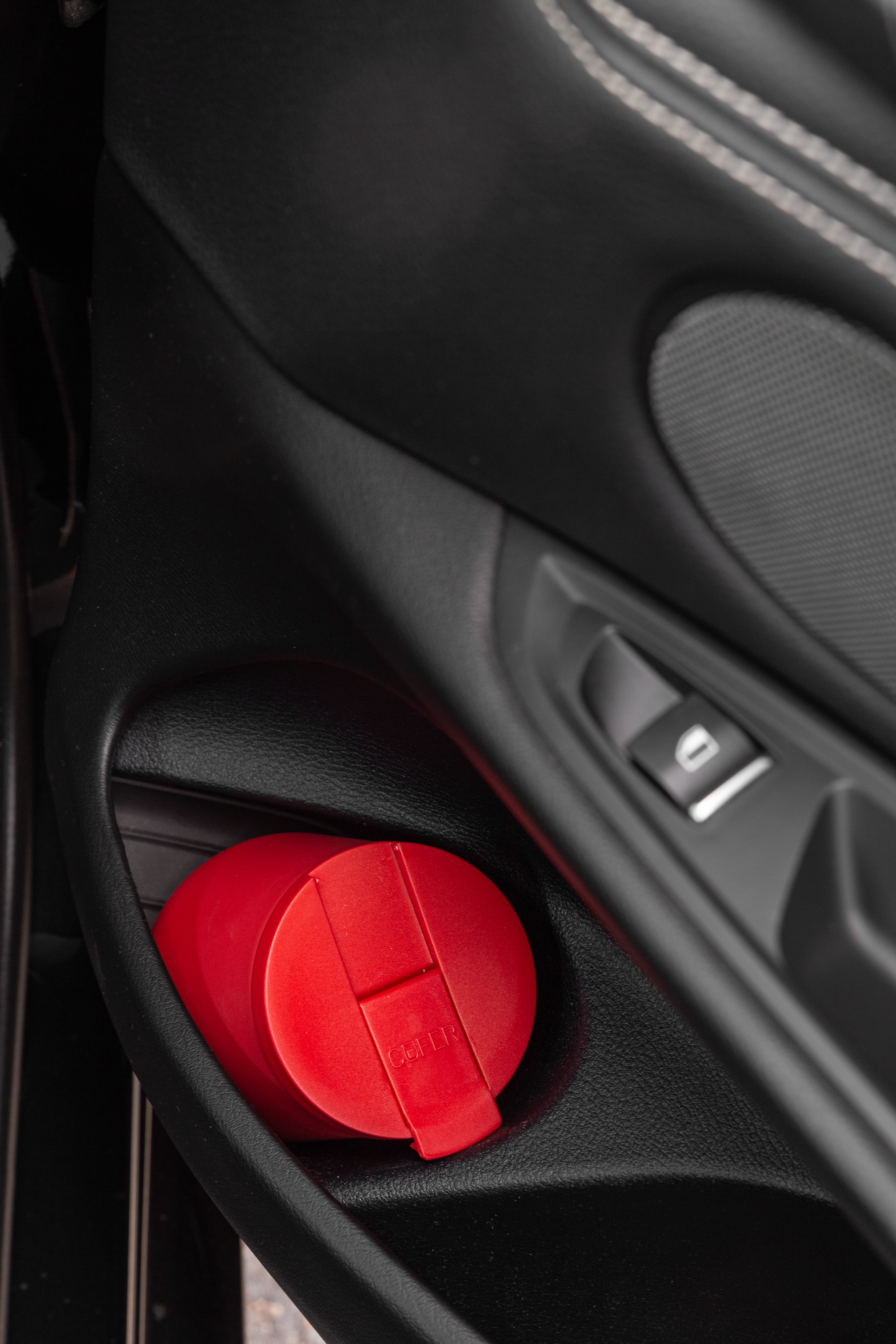 Кофер софт-тач NEO CO12s (красный)-9