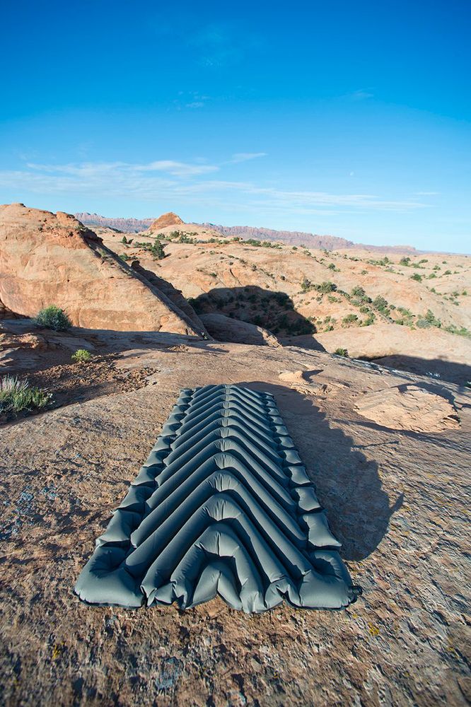 Надувной коврик Static V Luxe, серый-4