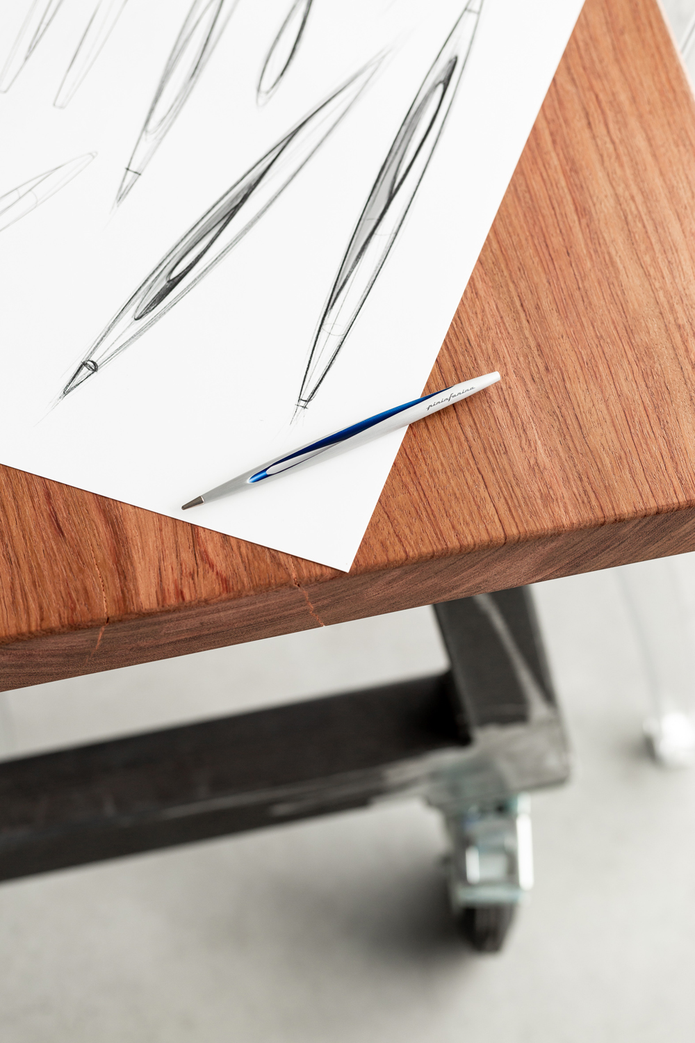 Вечная ручка Pininfarina Aero BLUE-18