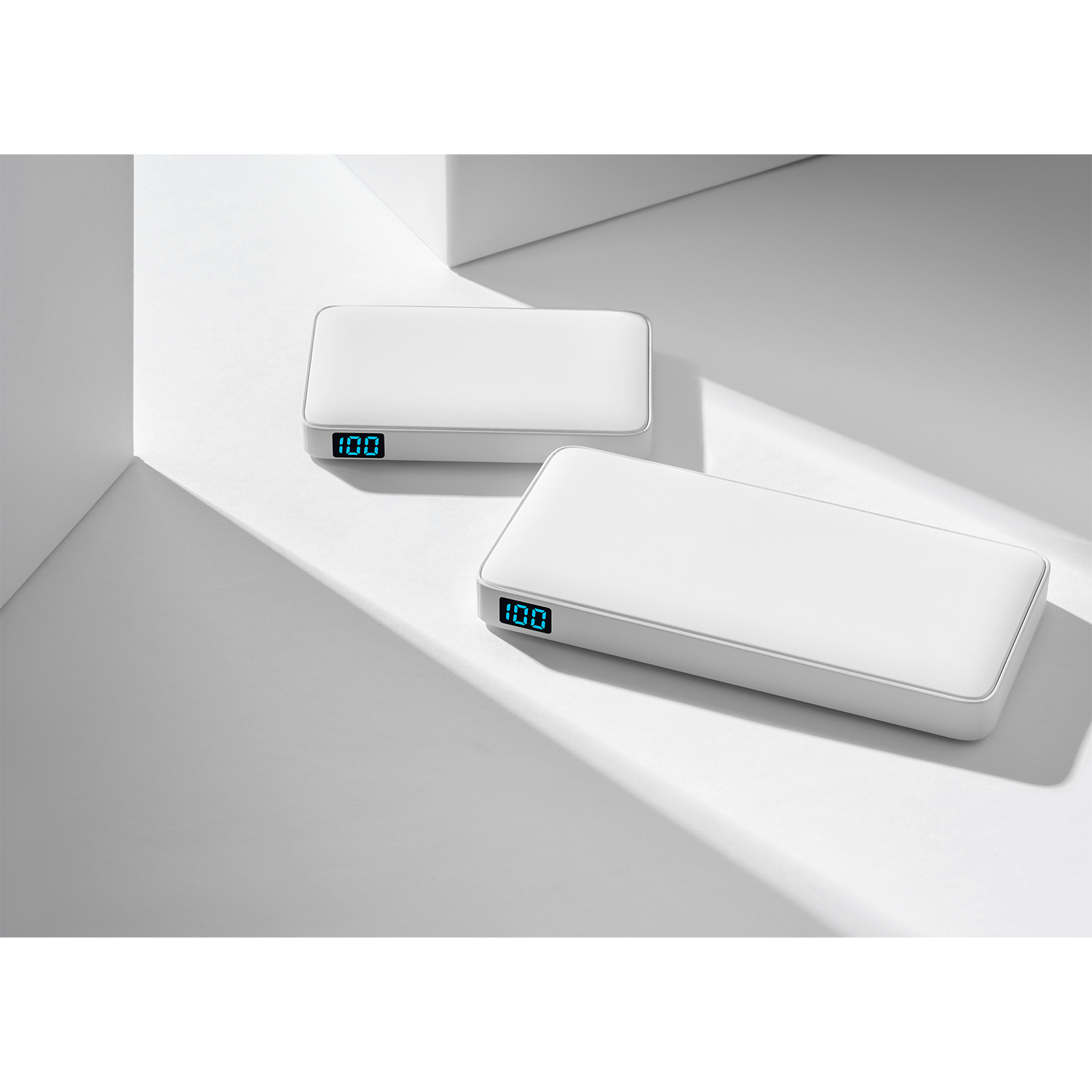 Внешний аккумулятор с подсветкой Ancor PD Plus 10000 mAh, белый-8