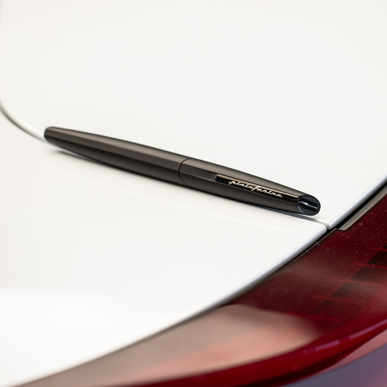 Перьевая ручка PININFARINA PF Two BLACK-5