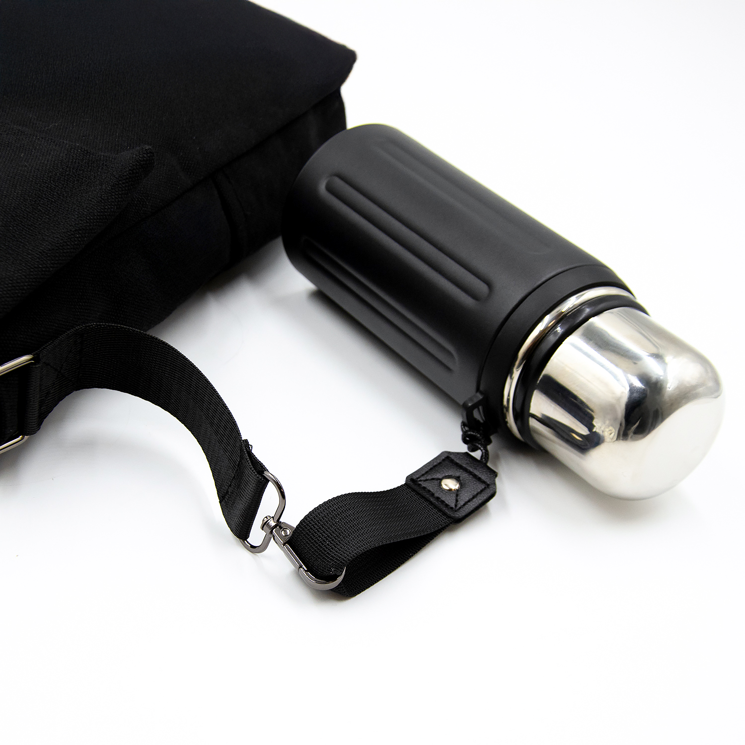 Шоппер Superbag Companion, с тремя отделениями, боковым креплением (карабин) и карманом (черный)-8