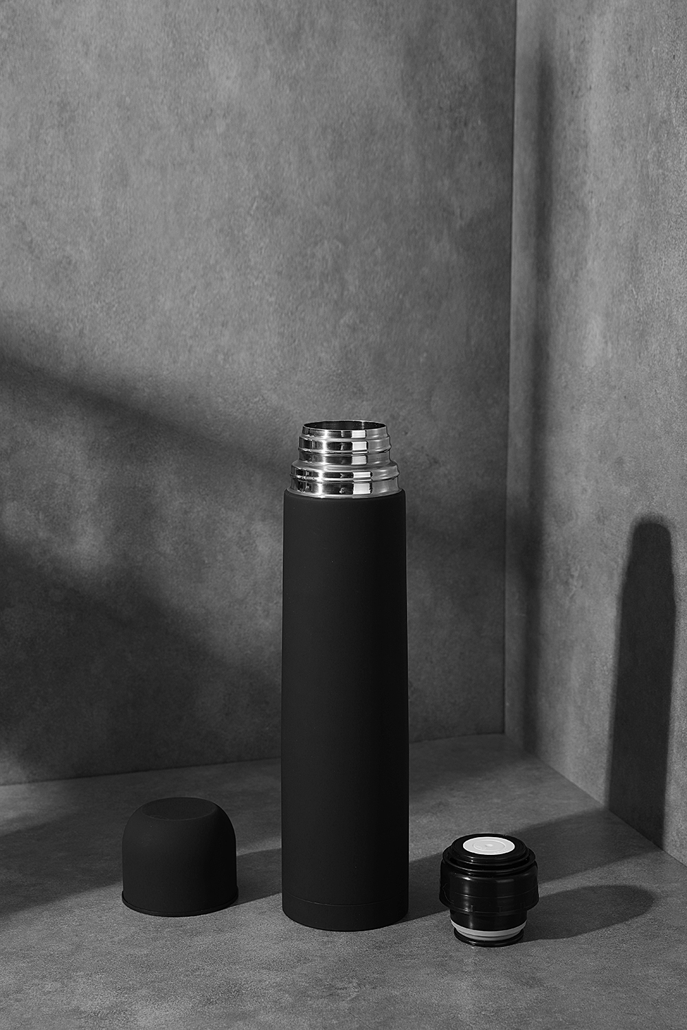 Термос софт-тач Yanemal 1 л. (черный)-4