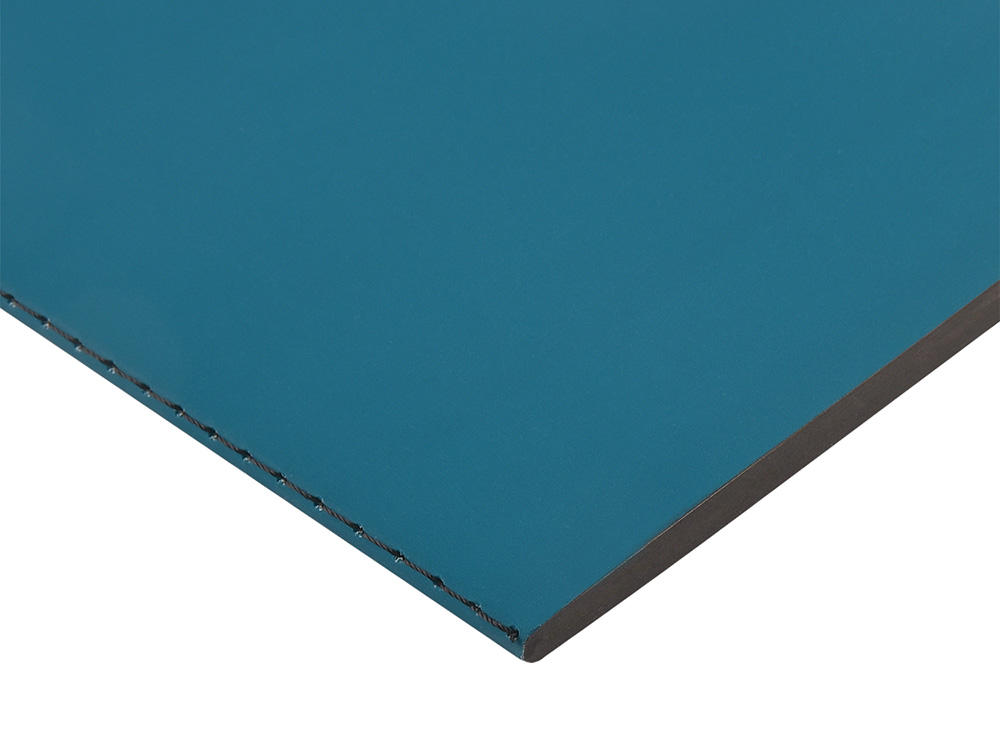 Бизнес-тетрадь А5 Pragmatic Contrast, 40 листов в клетку, морская волна с черным срезом-1