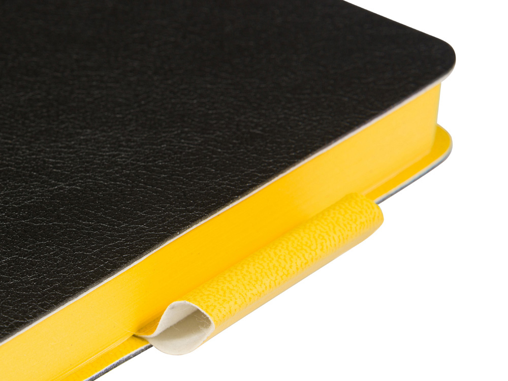 Ежедневник недатированный А5 Boston, черный (желтый обрез)-1