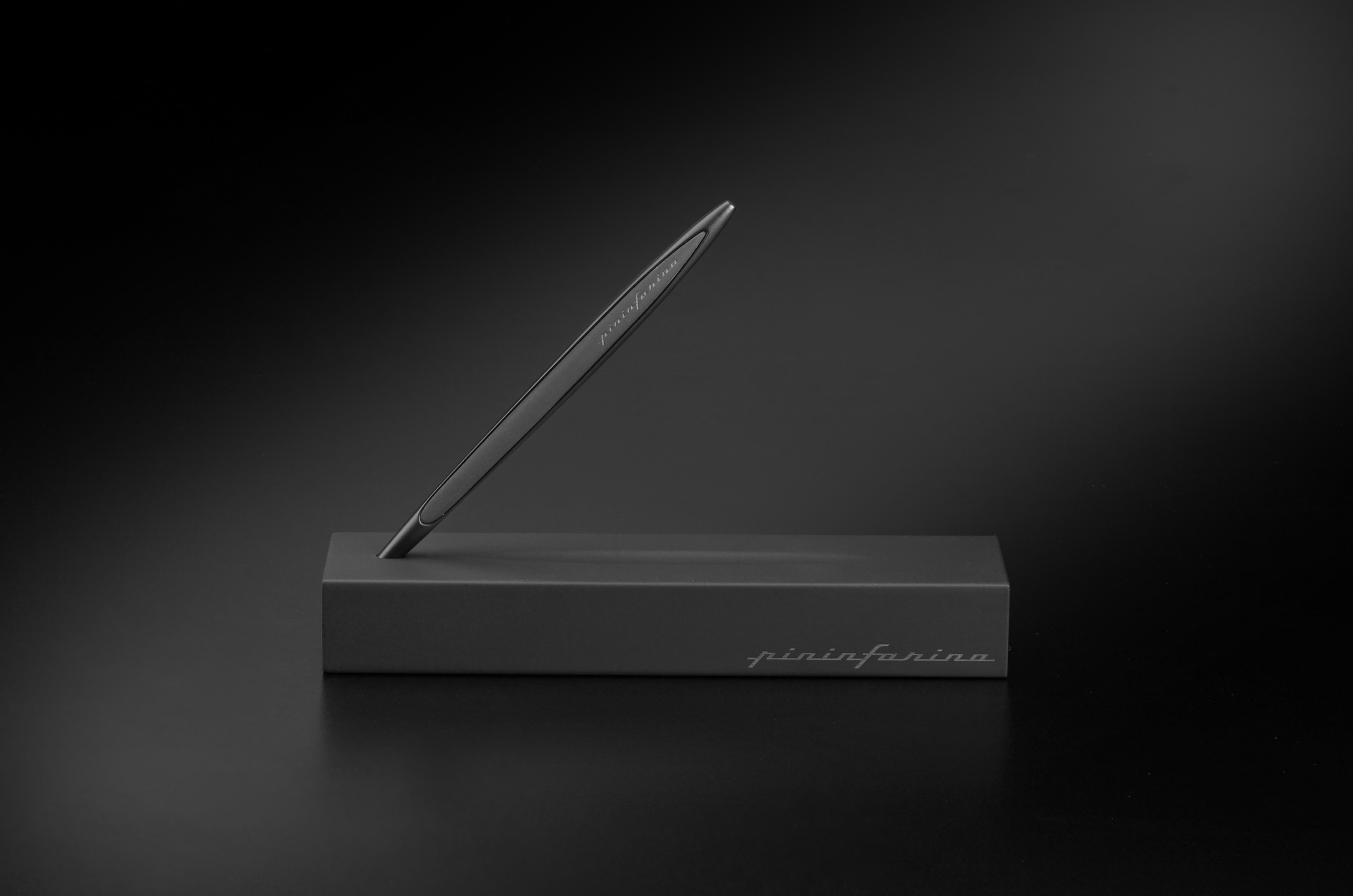 Вечная ручка Pininfarina Cambiano STEALTH BLACK-7