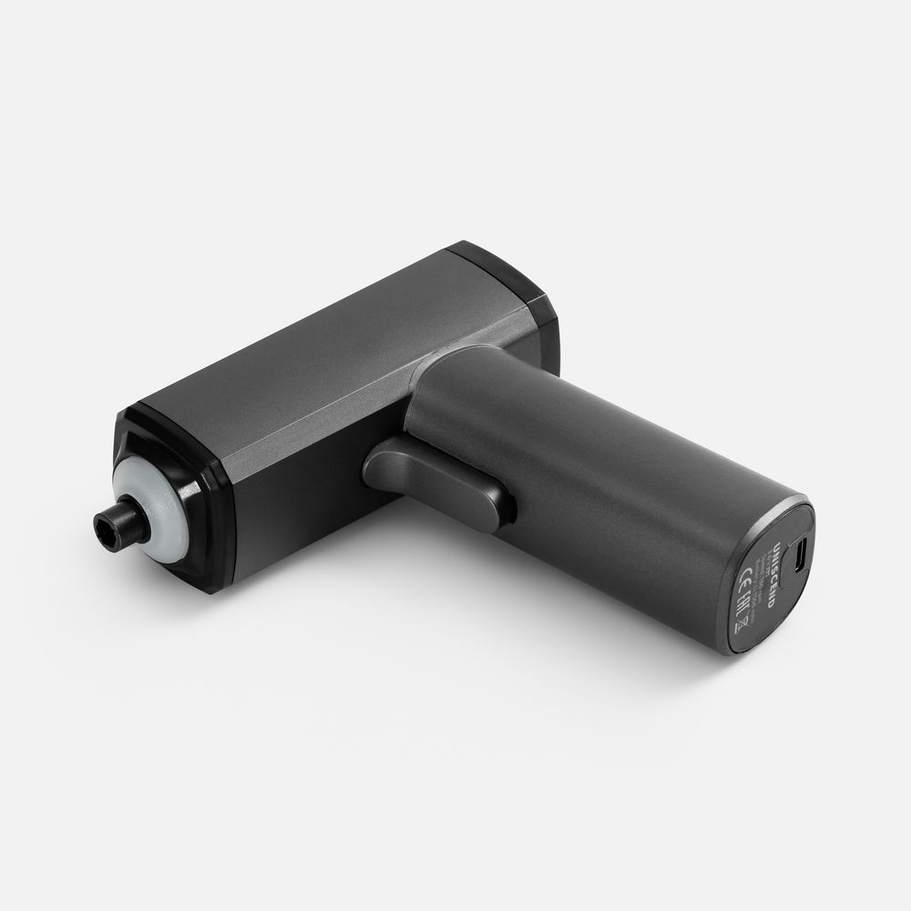 Отвертка аккумуляторная Propeller, черная-1