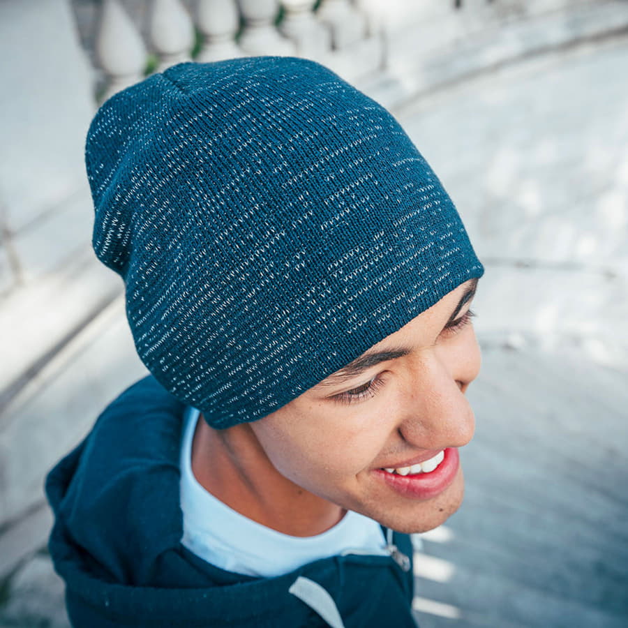 Шапка вязаная SHINE светоотражающая из материала rPET/рециклированного полиэстера, черный-3