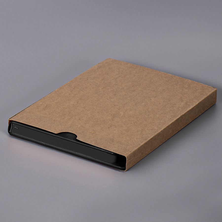 Ежедневник недатированный Solas, формат А5, с магнитом черный, кремовый блок в линейку, черный-6