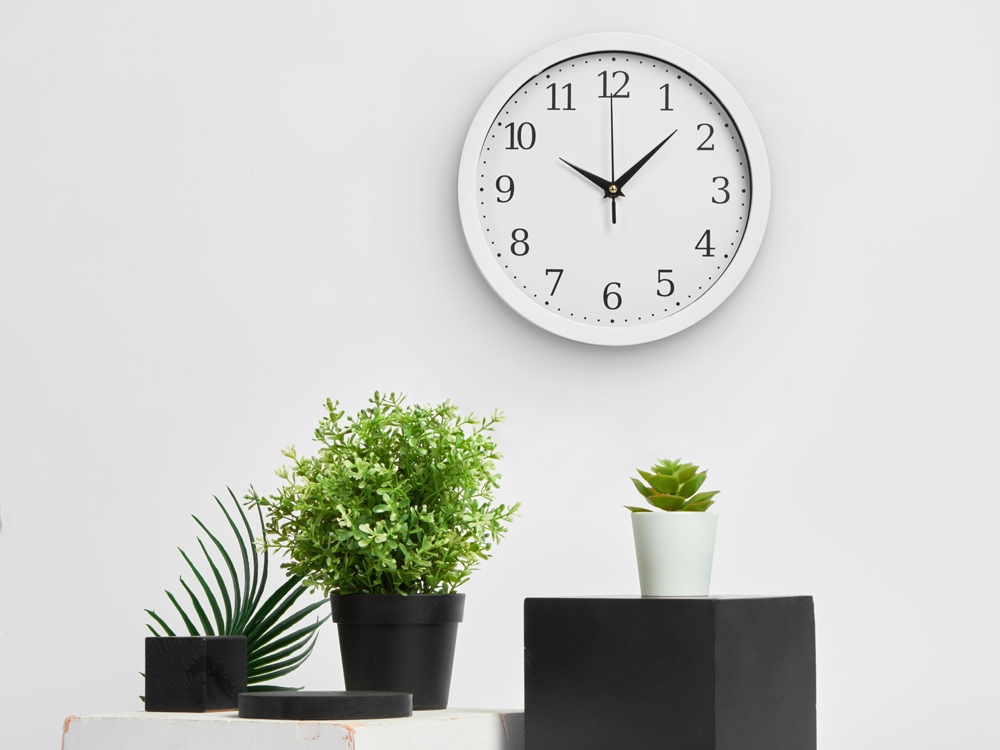 Пластиковые настенные часы  диаметр 25,5 см Yikigai, белый-5