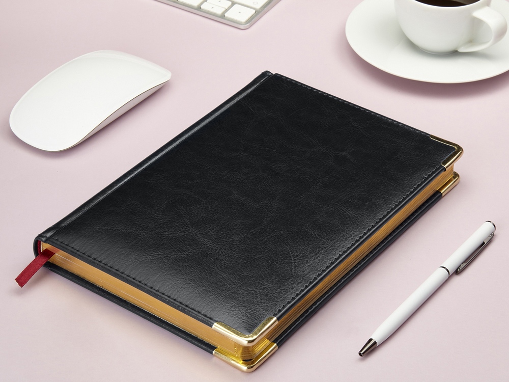 Ежедневник А5 датированный Sidney Nebraska 2026, черный (золотой обрез, золотые уголки)-2