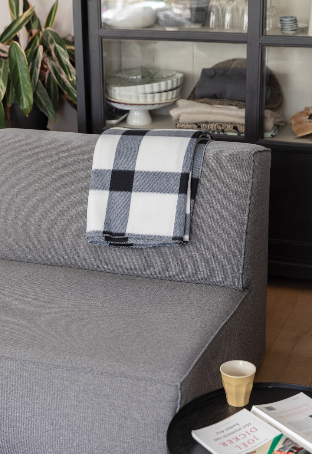 Плед из двойного флиса в клетку-4