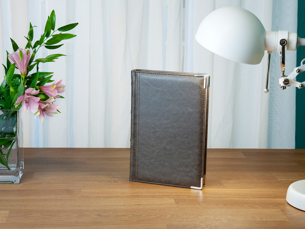 Ежедневник А5 полудатированный Boss, серый-10