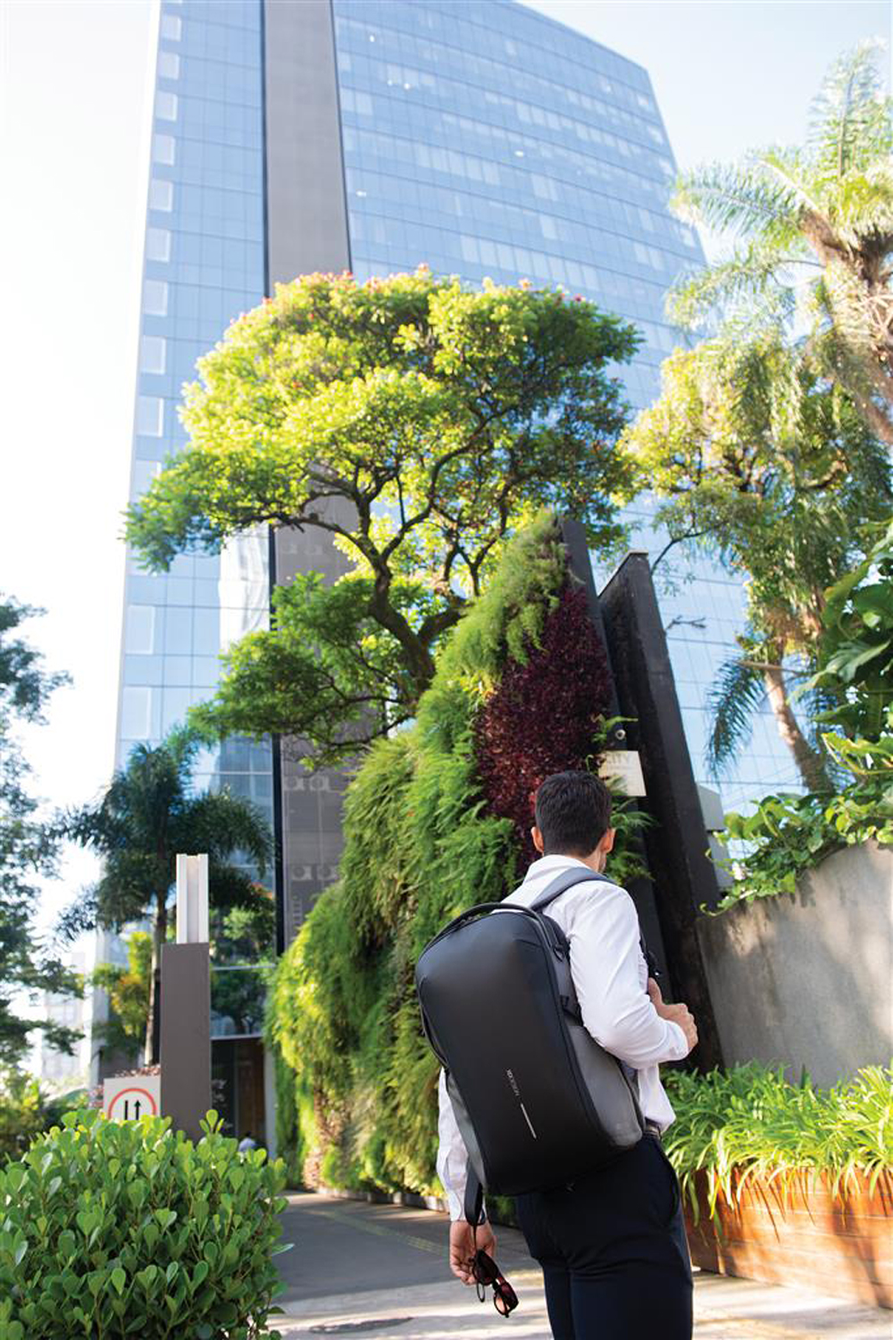 Рюкзак XD Design Bizz-23