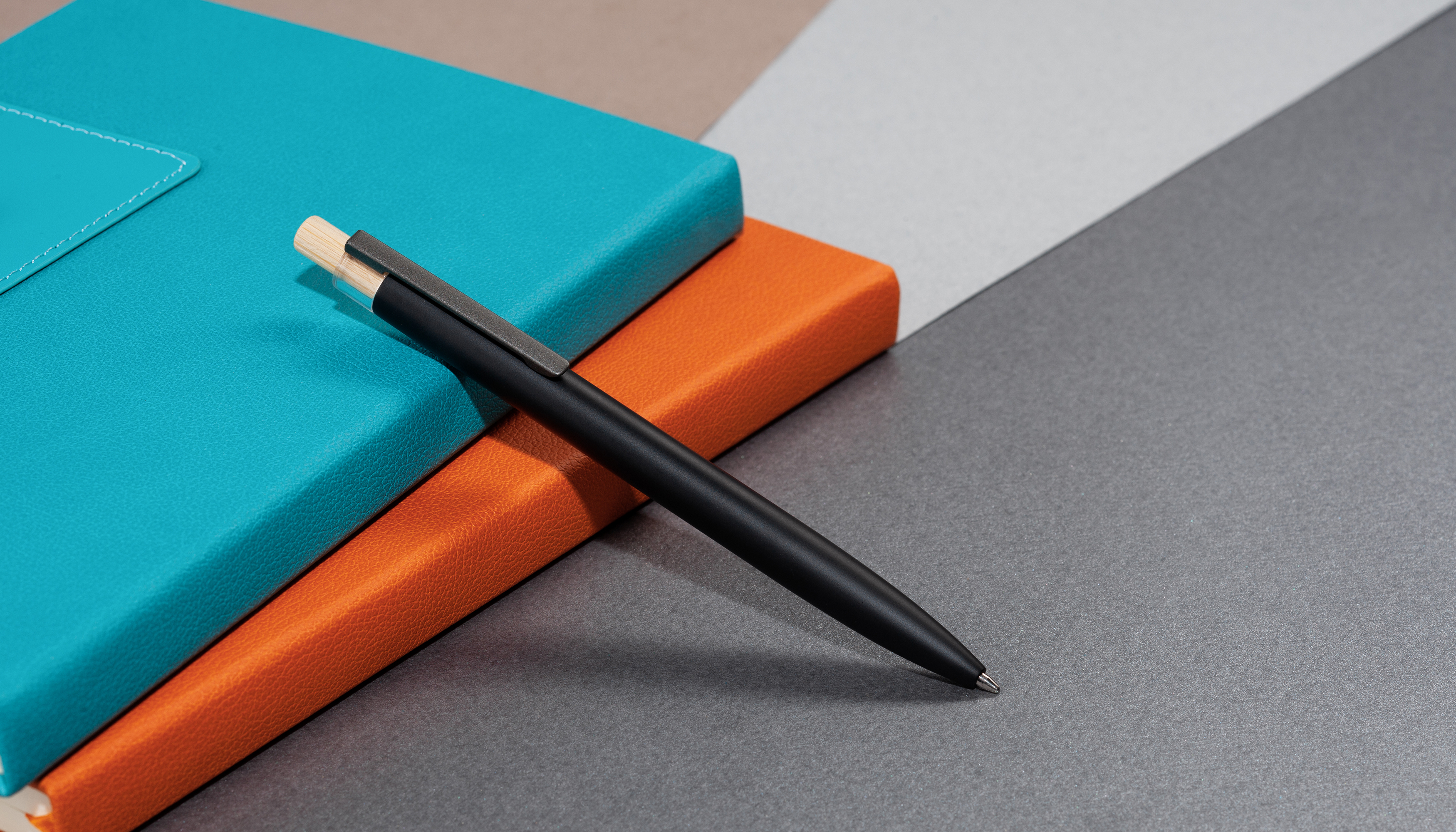 Ручка шариковая "Matt" с кнопкой из бамбука-5