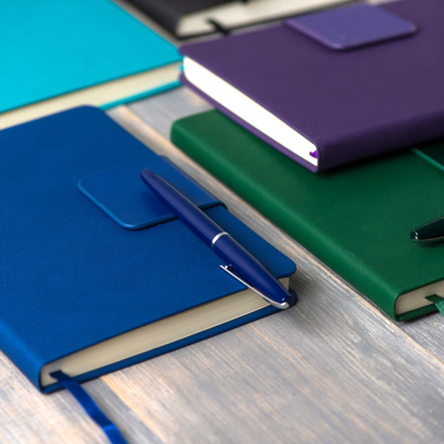 Ежедневник недатированный Stevie, А5,  бирюзовый, кремовый блок, без обреза, бирюзовый-5