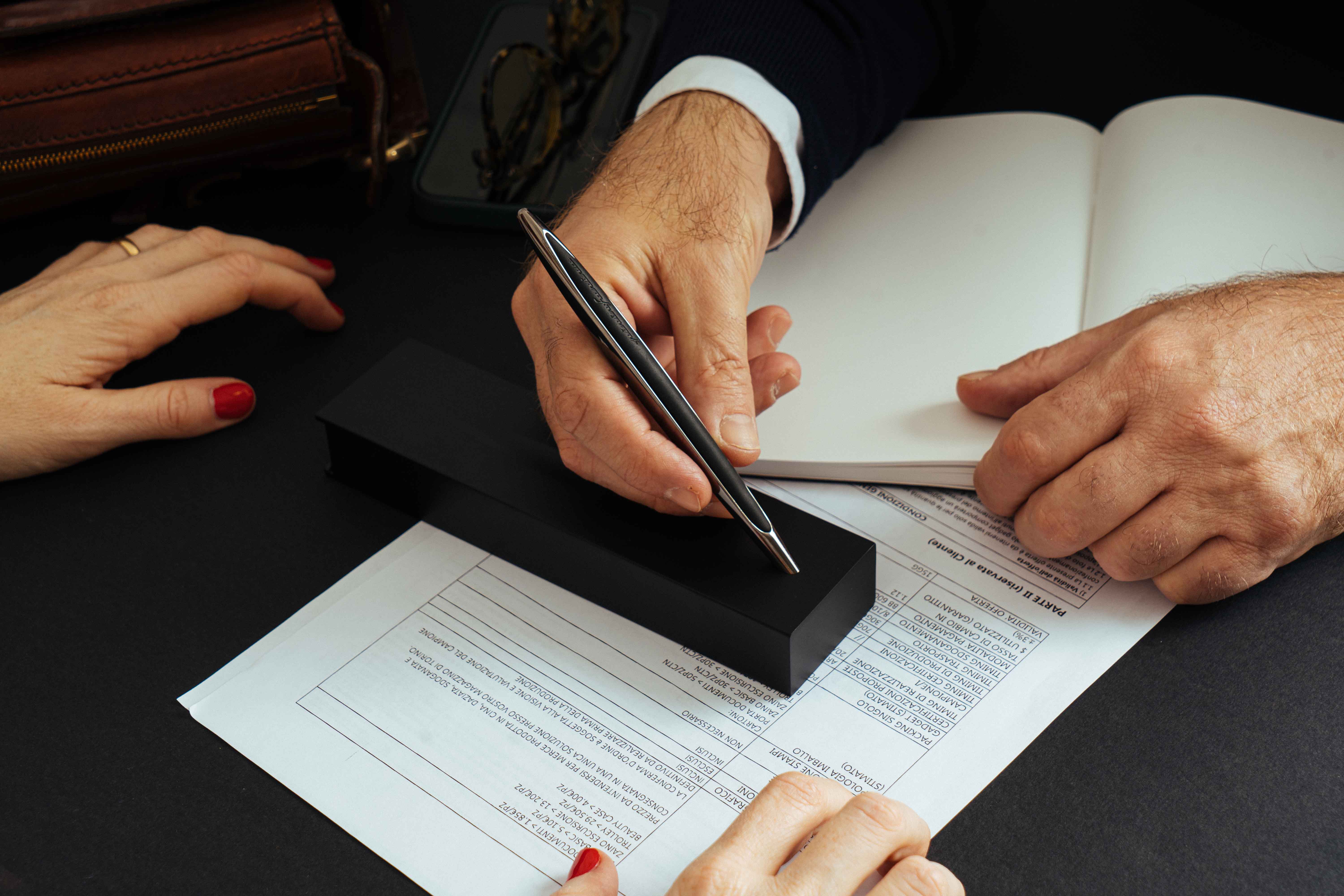 Вечная ручка Pininfarina Cambiano Black Edition-9