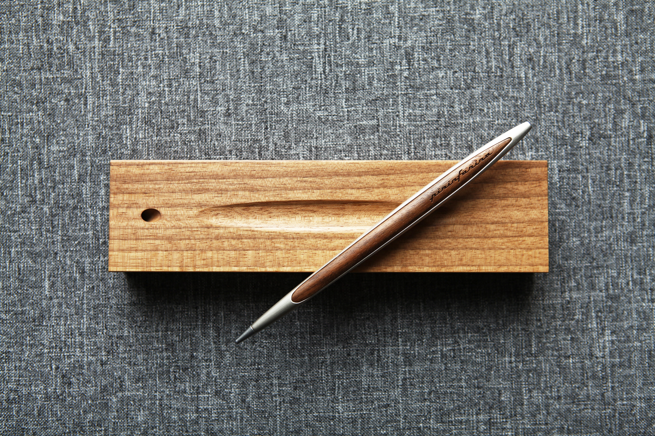 Вечная ручка Pininfarina Cambiano ALUMINIUM/WALNUT-11