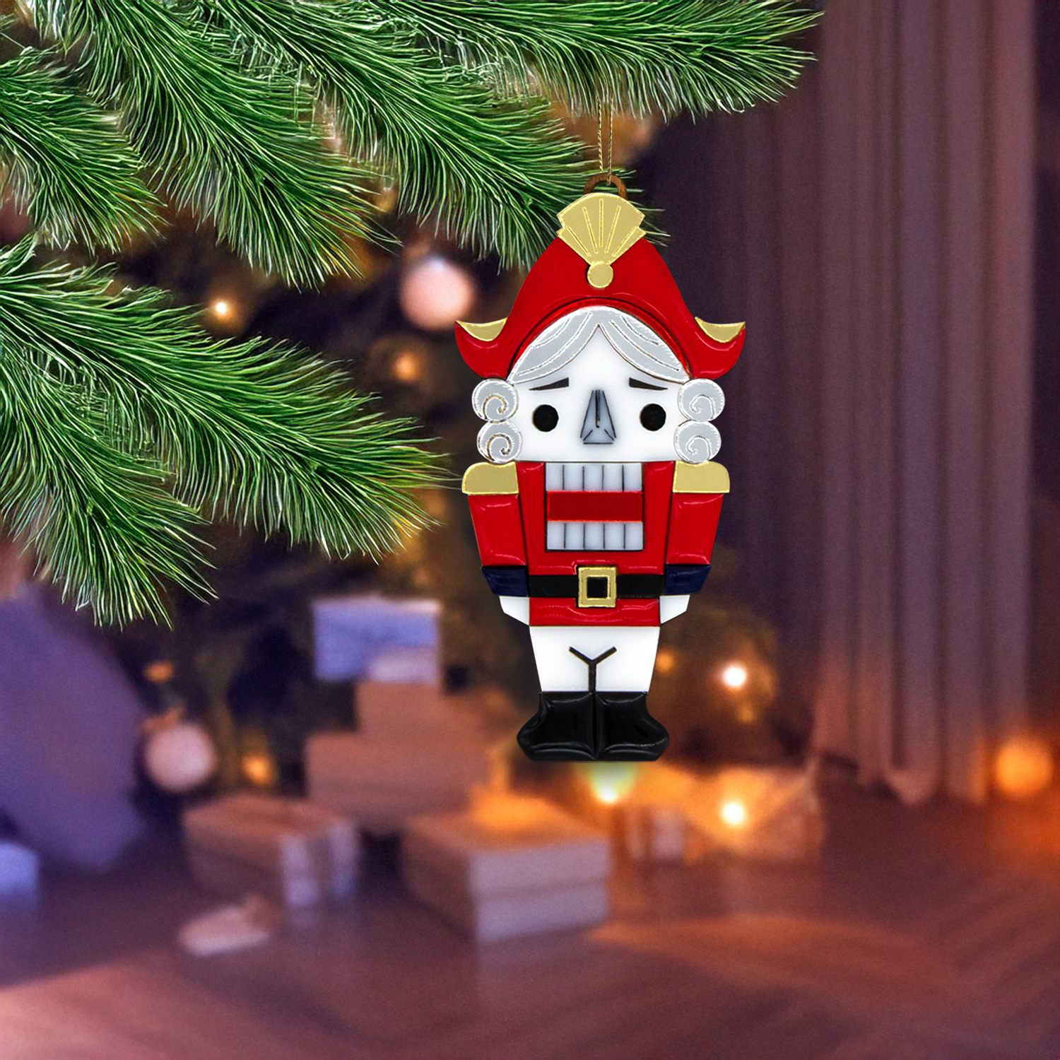 Ёлочная игрушка Щелкунчик (белый с красным)-4