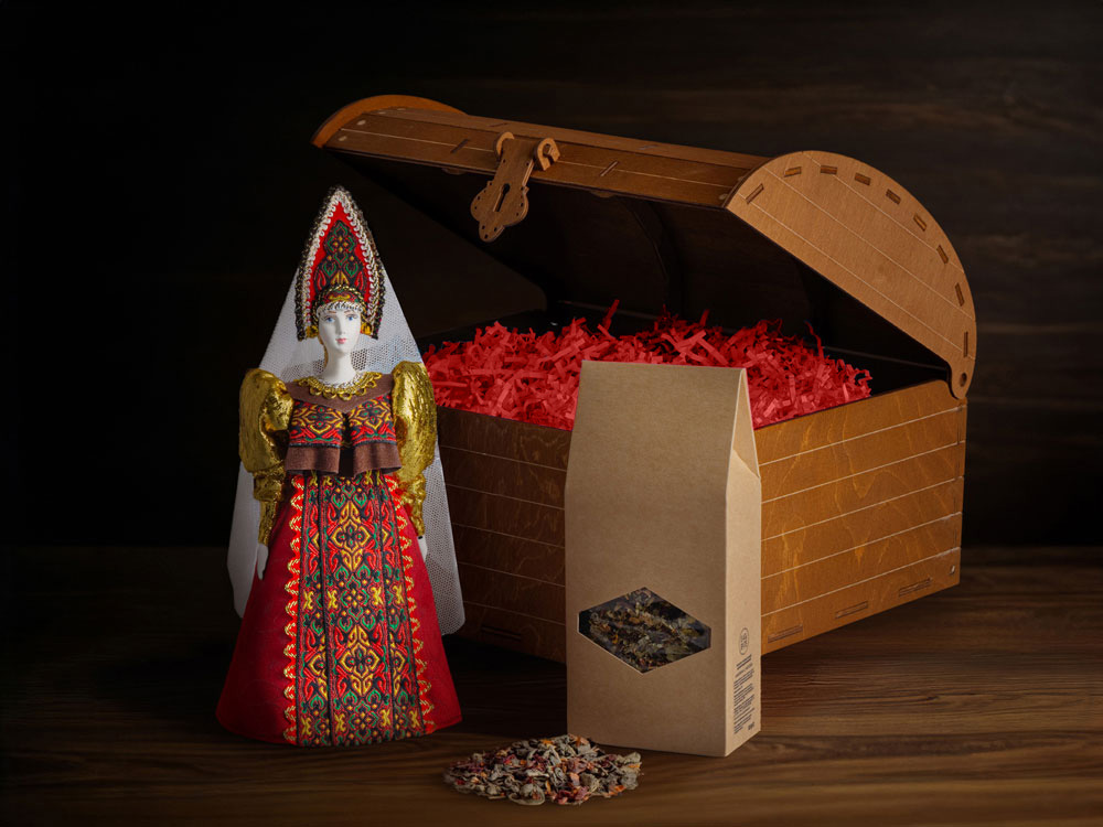 Подарочный набор: кукла фарфоровая, чай Малина с мятой, красный-1