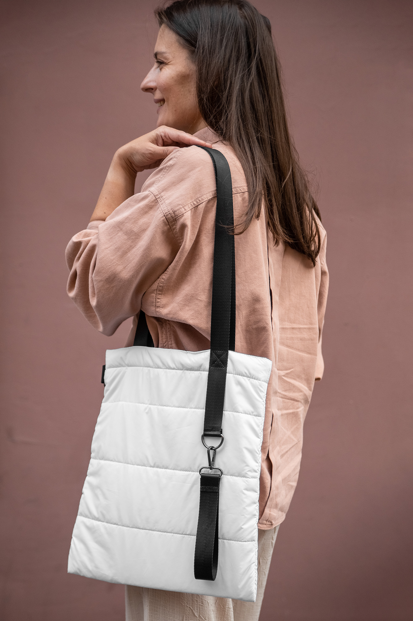 Шоппер Superbag Bubble, с магнитной кнопкой (белый с черным)-7