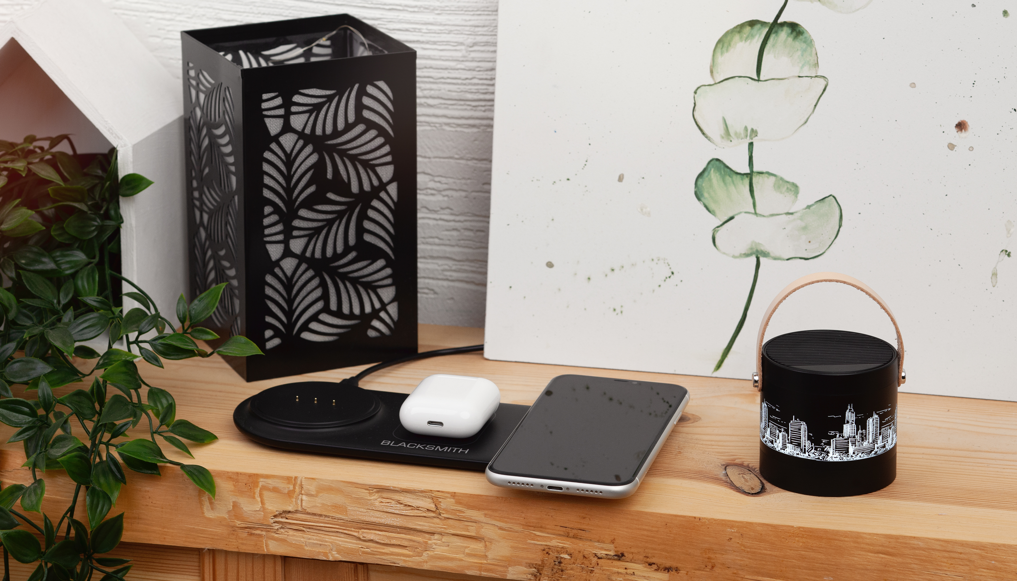 Настольная беспроводная (15W) зарядная станция "Blacksmith" с bluetooth колонкой с подсветкой логотипа-7