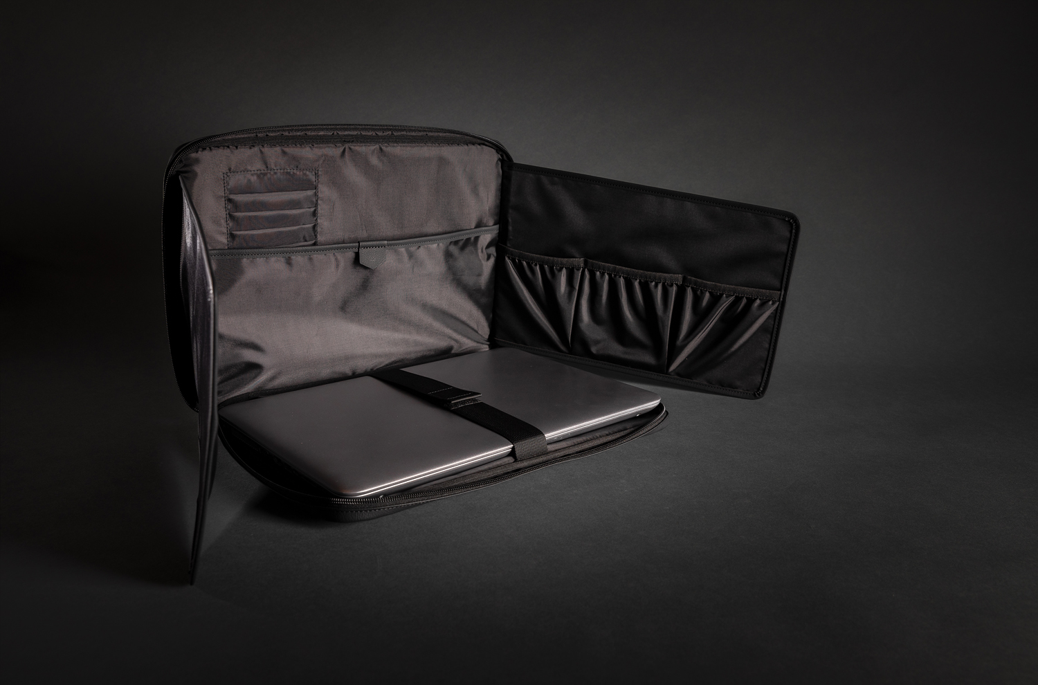 Чехол-органайзер для ноутбука Swiss Peak из экокожи (без ПВХ)-3