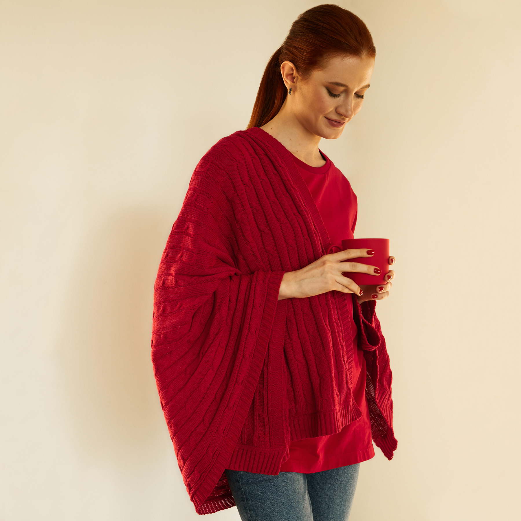 Плед Фадо (Fado) вязаный, красный (без подарочной коробки)-9