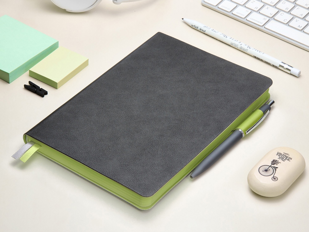 Ежедневник А5 датированный Boston 2026, серый с салатовым обрезом-11