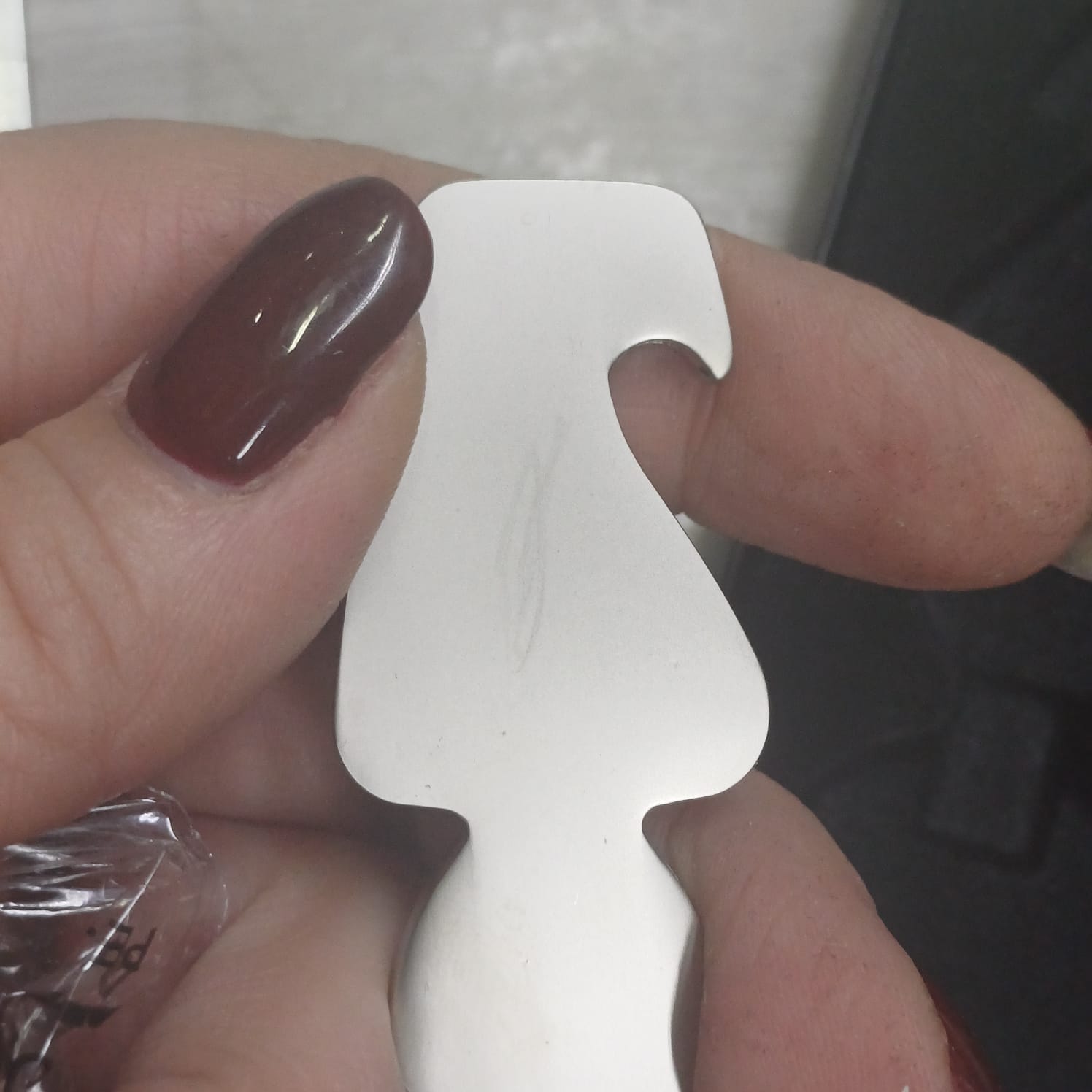 Брелок с функцией открывалки с возможностью изготовления индивидуального дизайна по заказу клиента, серебристый-4