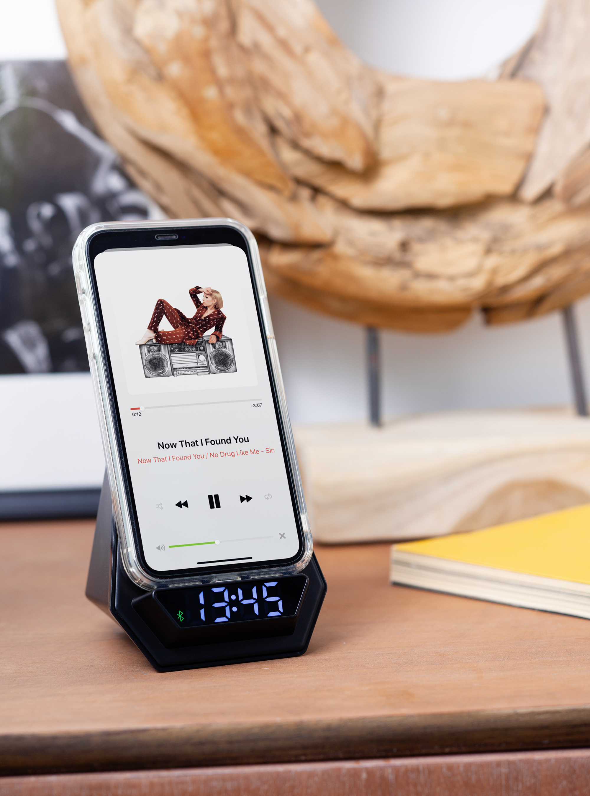 Настольная Bluetooth колонка (3Вт) "Smart Pyramid" с часами и беспроводным (15W) зарядным устройством, с подсветкой логотипа-7