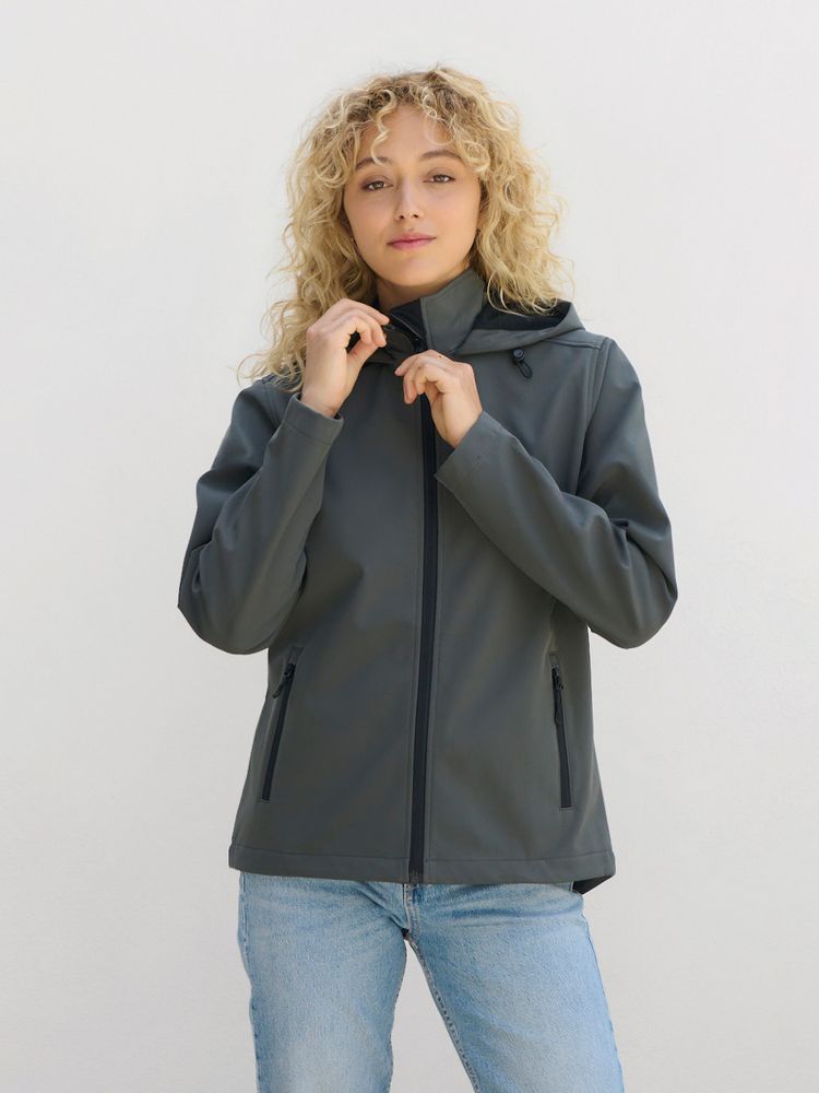 Куртка софтшелл с капюшоном женская Race Women, черная-2