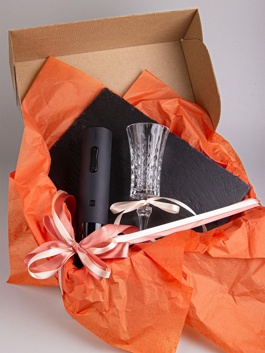 Набор “Macho sentimental" с блюдом из сланца, штопором и винным бокалом -0