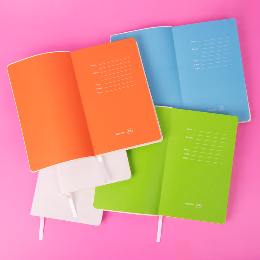 Бизнес-блокнот FUNKY SNOW, формат А5, блок в точку, белый, зеленый-7