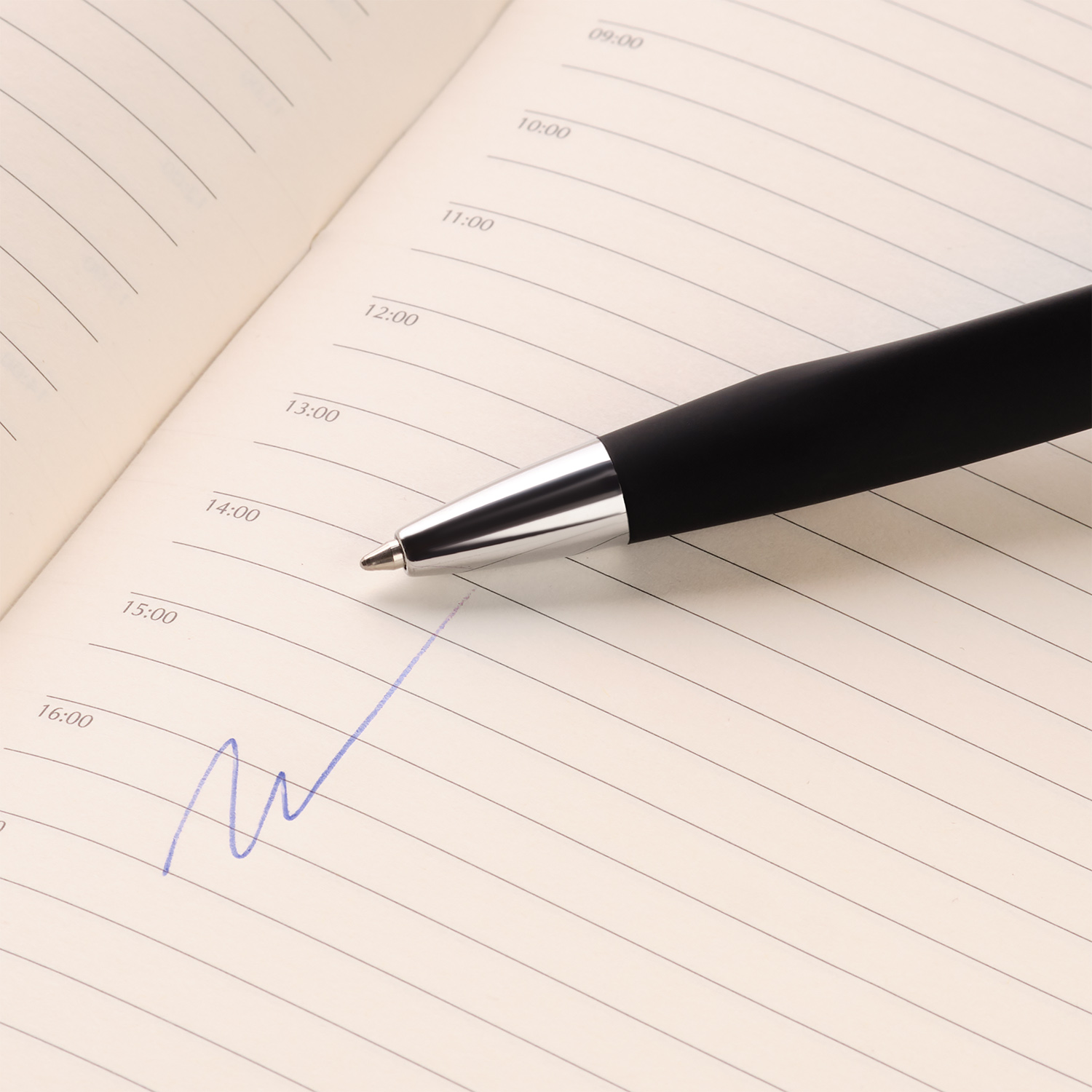 Шариковая ручка Pyramid NEO, черная-4