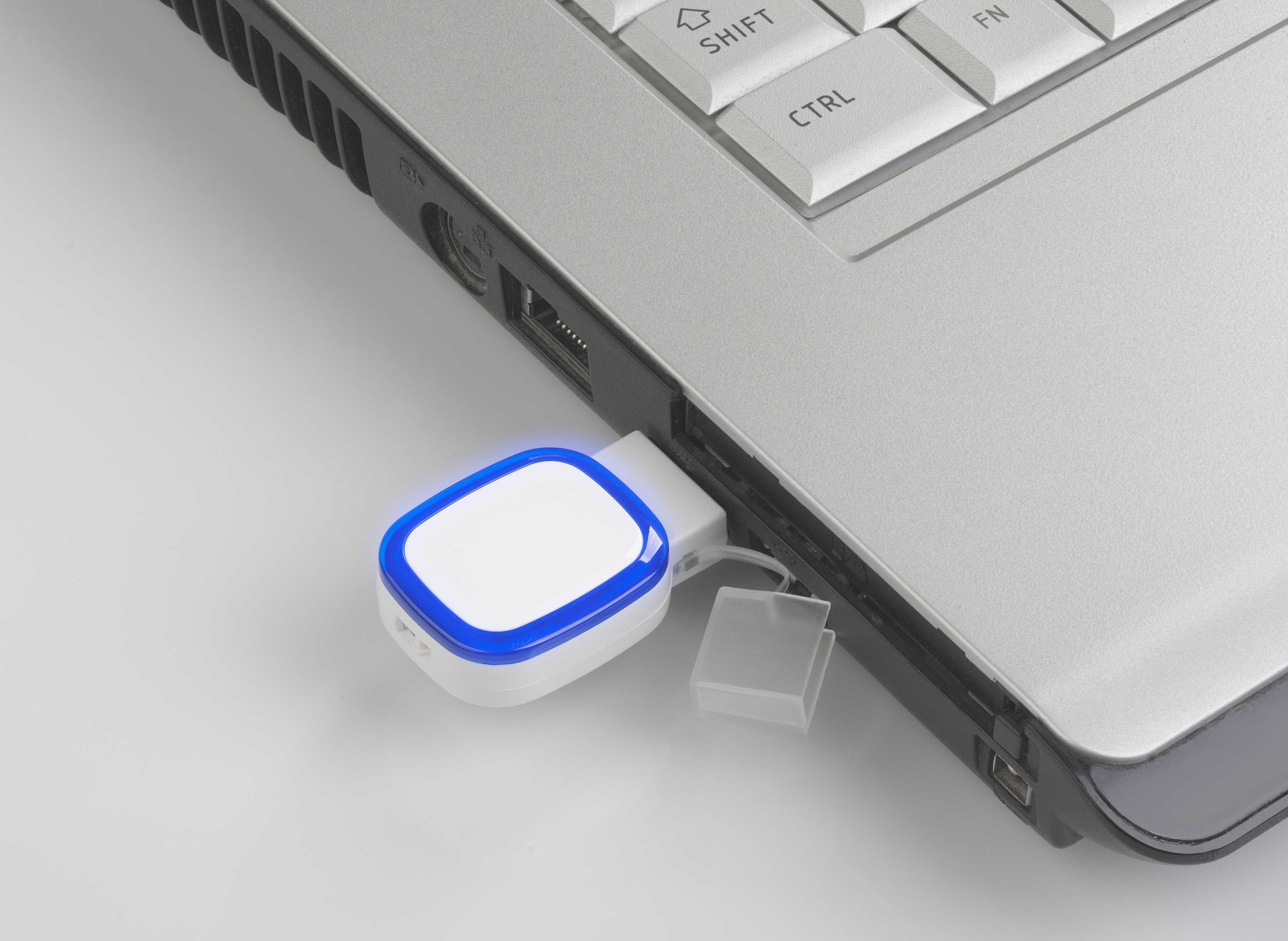 Флеш-карта 16 Гб с подсветкой логотипа-1