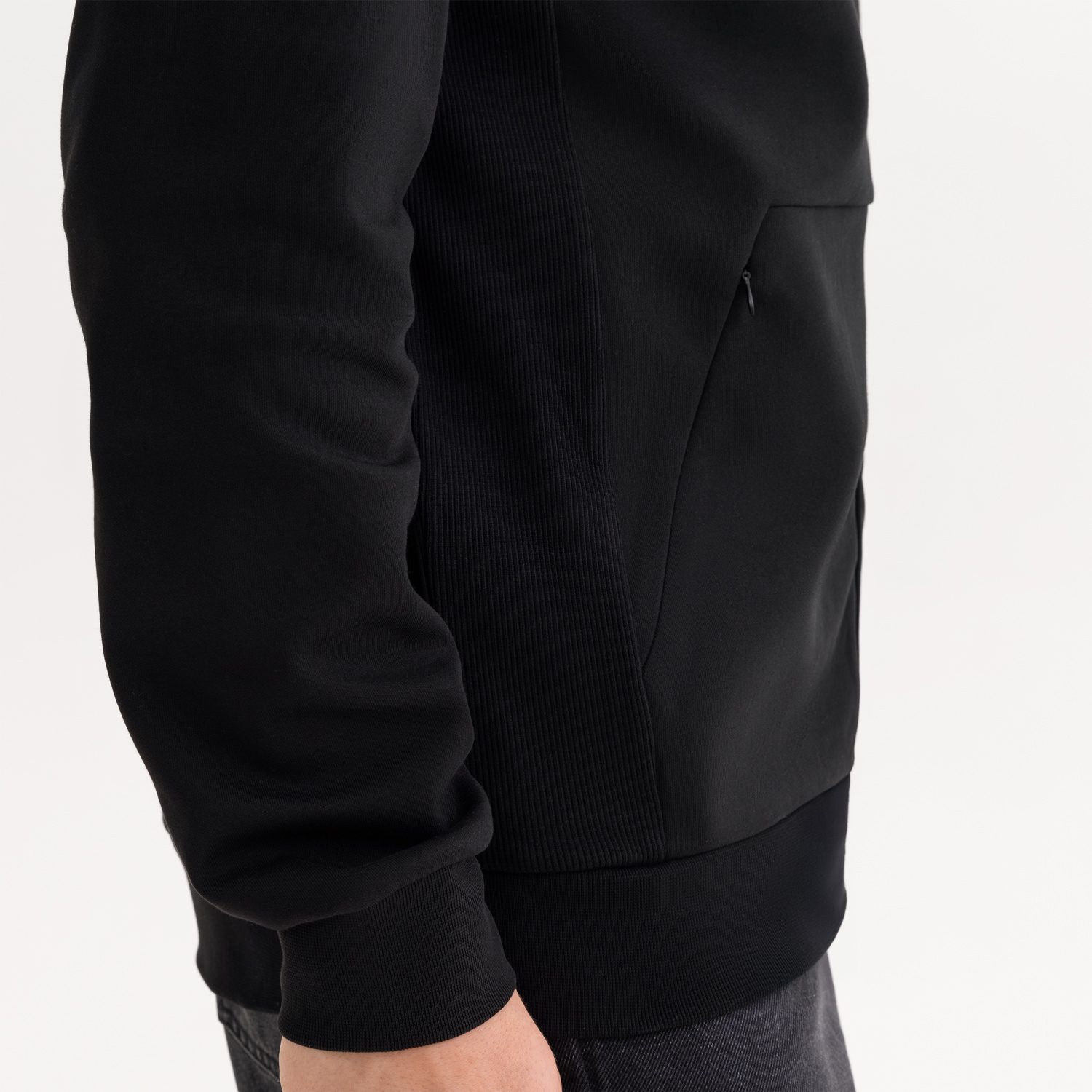 Толстовка на молнии с капюшоном MATEO черная-4