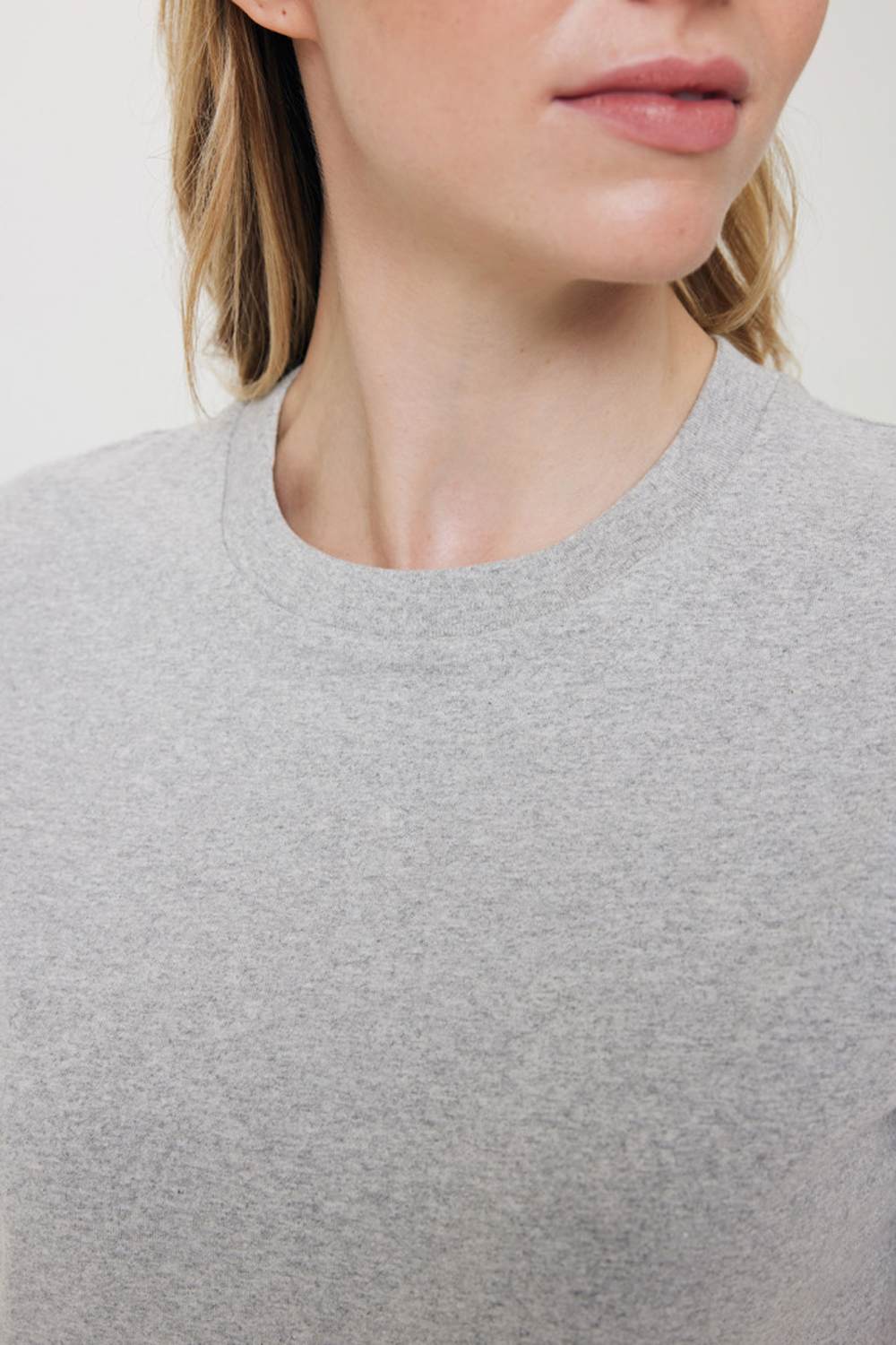 Футболка Iqoniq Manuel из переработанного неокрашенного хлопка, унисекс, 180 г/м²-17