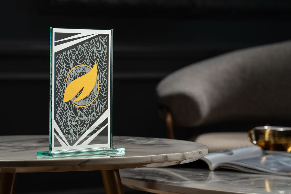 Стела Fame Frame-4