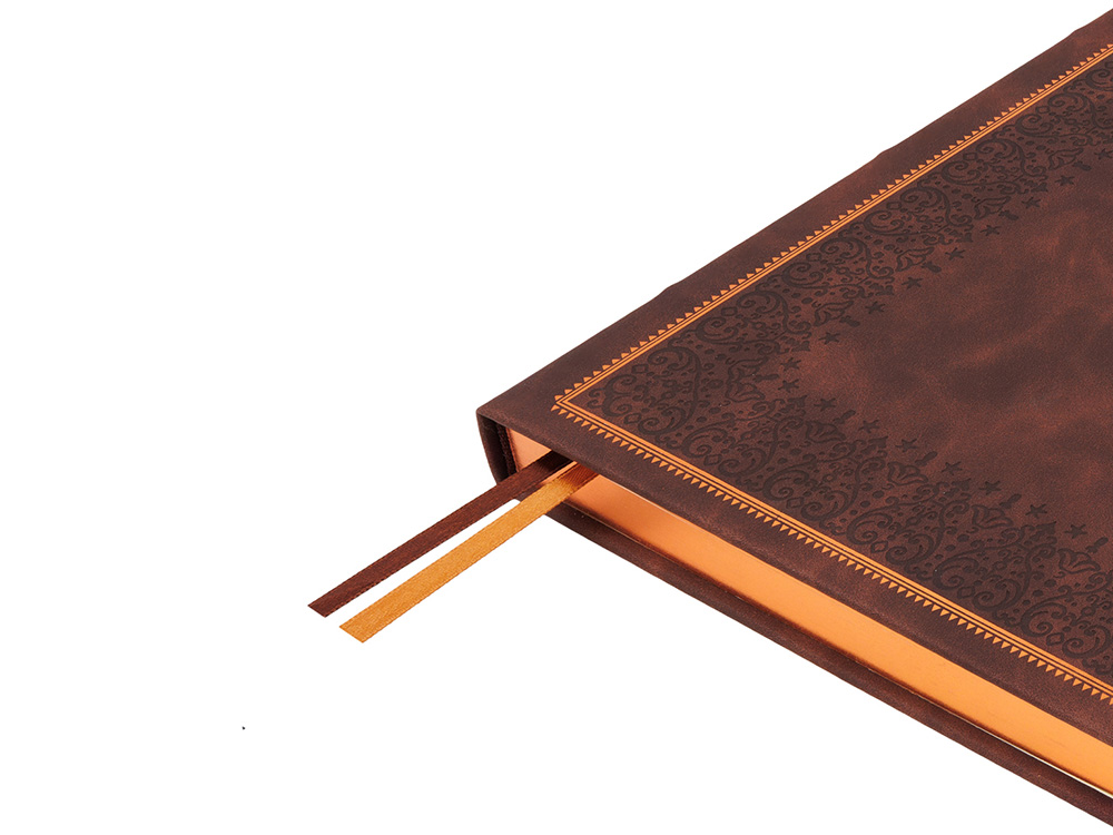 Ежедневник недатированный А4 Royal, коричневый с бронзовым срезом-3