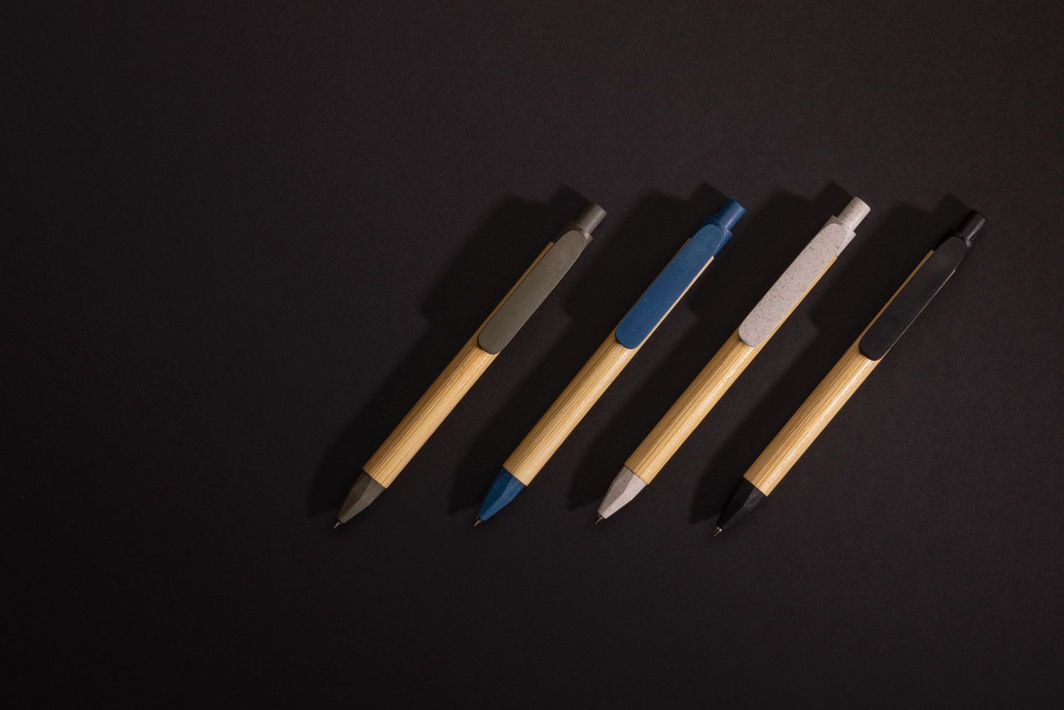 Ручка с корпусом из переработанной бумаги FSC®-4