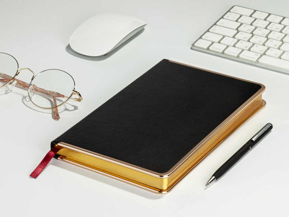 Ежедневник недатированный A5 Chelsea, черный (золотистый кант и срез)-11