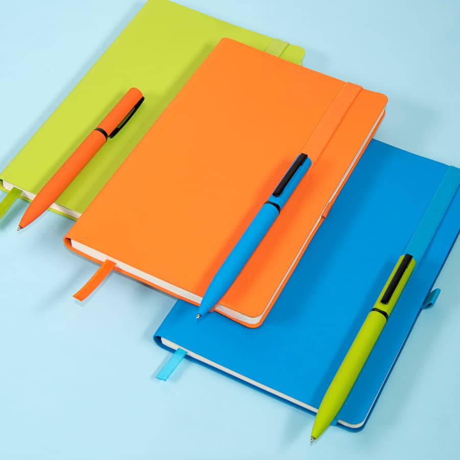 Ручка шариковая MIRROR BLACK, покрытие soft touch, зеленое яблоко-1