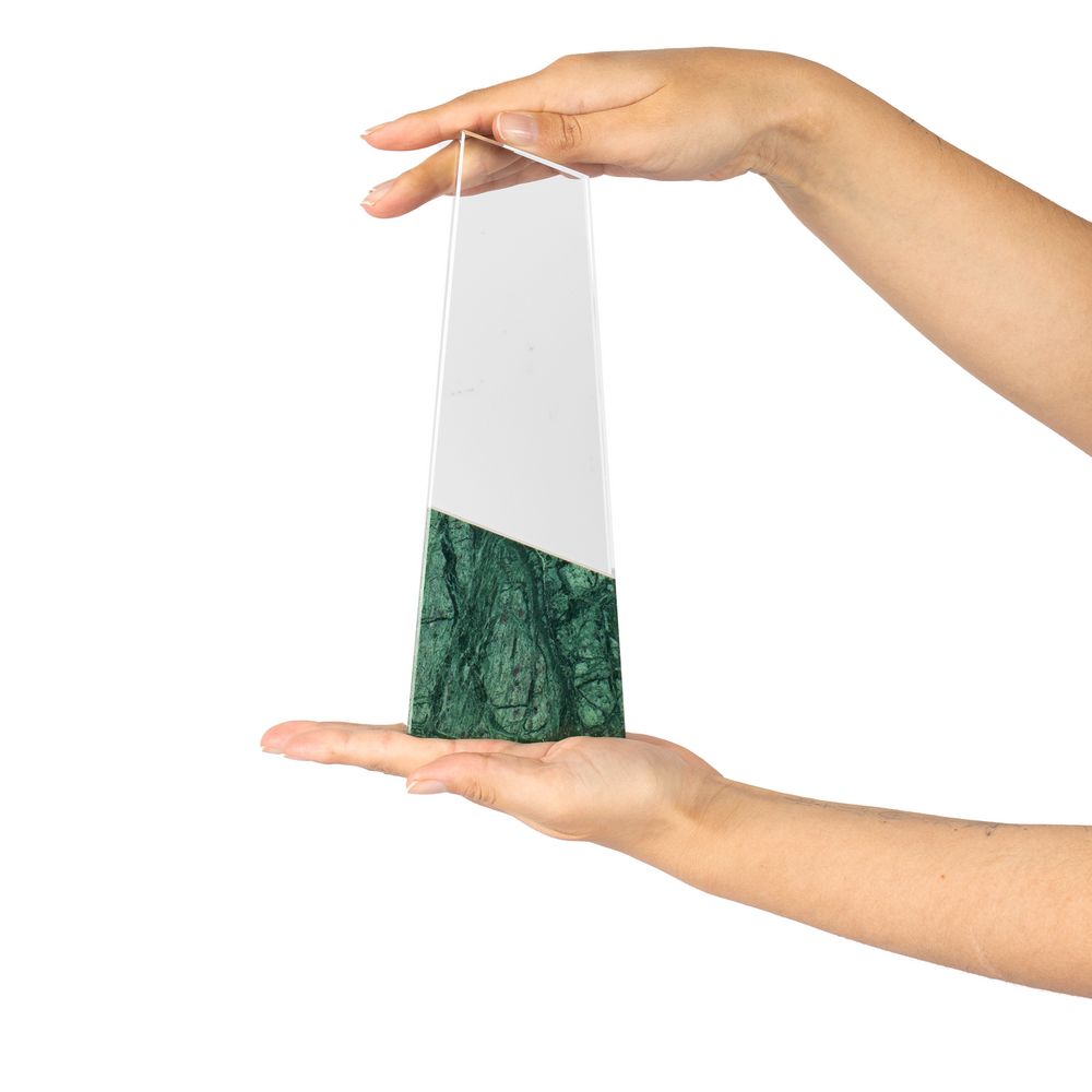 Стела Worldfirst-2