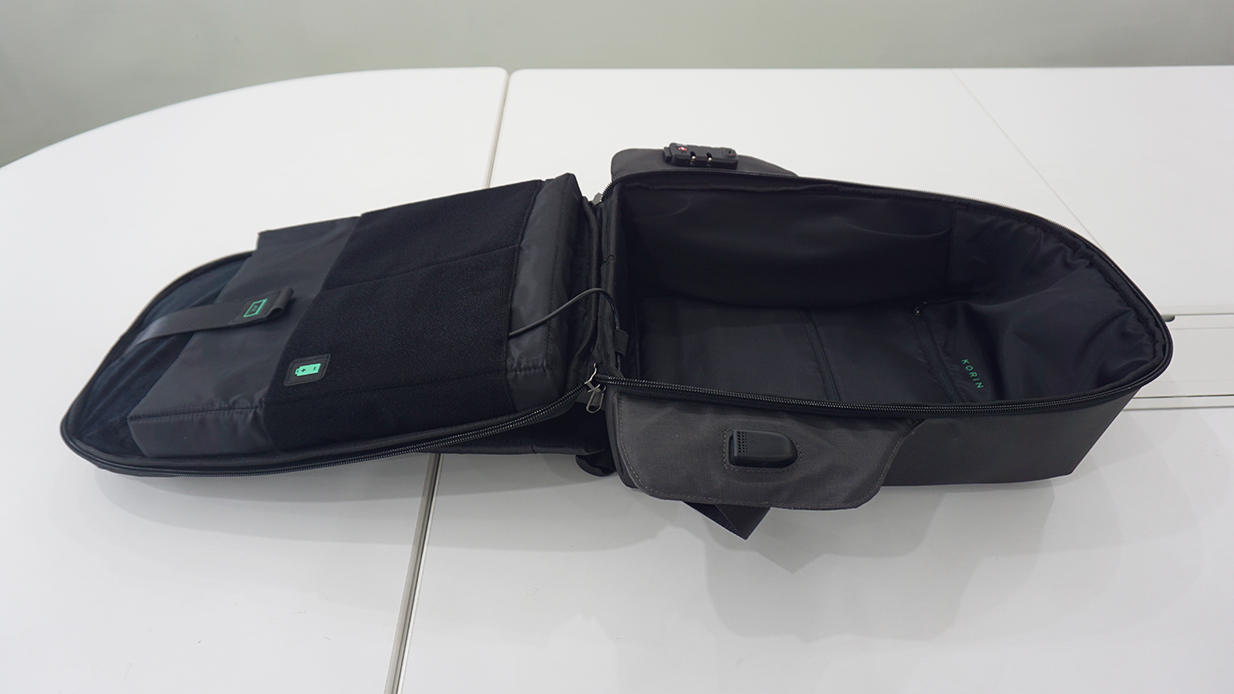 Рюкзак HiPack 43х33х16 см, черный-26