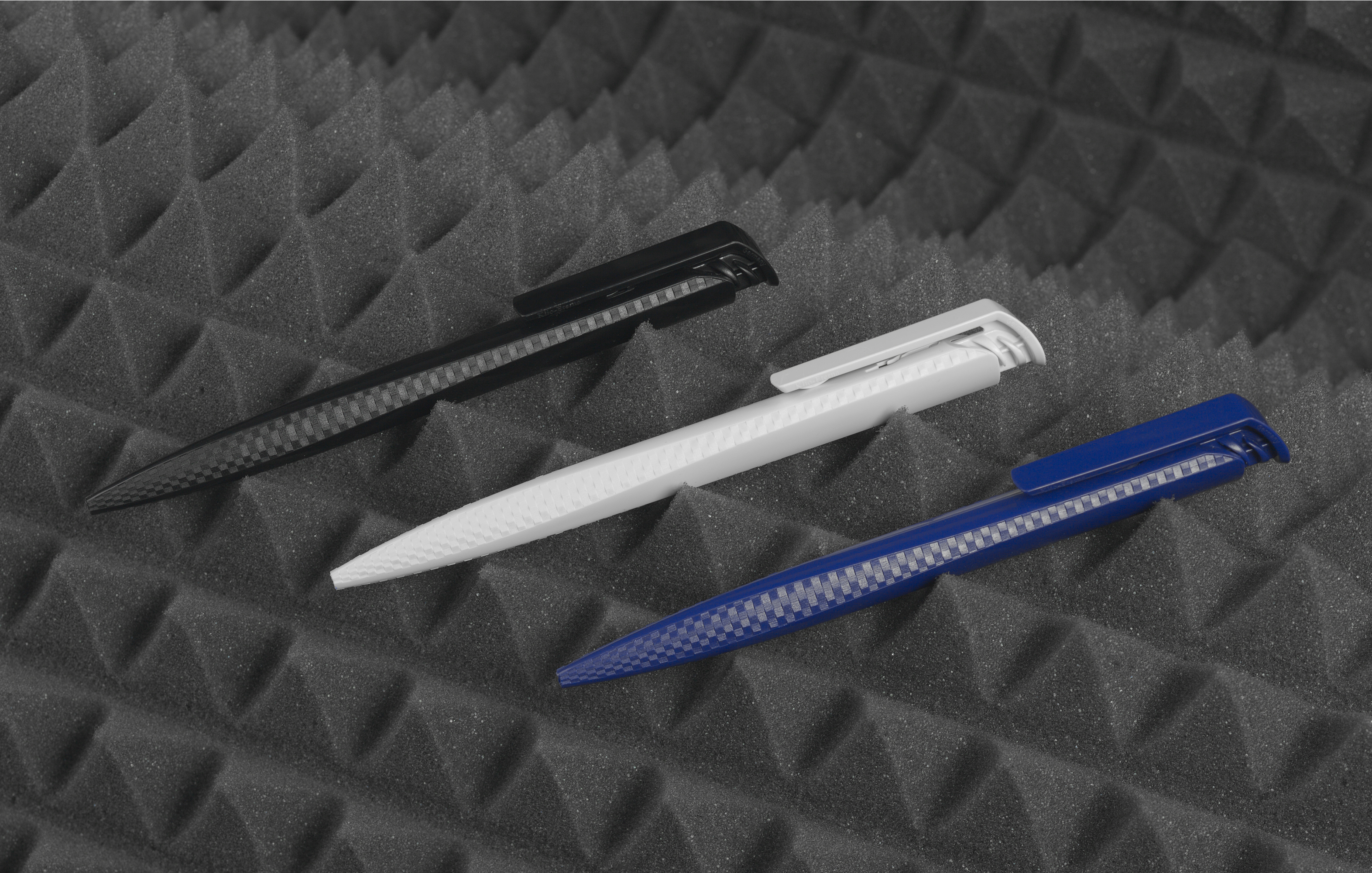 Ручка шариковая TRIAS CARBON, белый-3