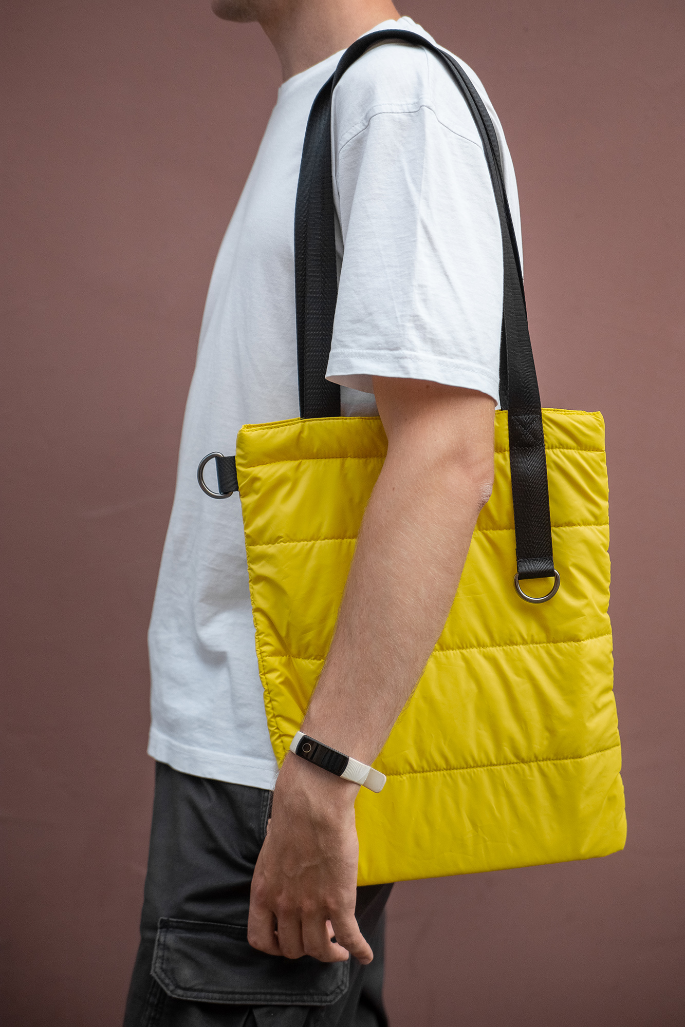 Шоппер Superbag Bubble, стёганый, с магнитной кнопкой (жёлтый с чёрным)-6