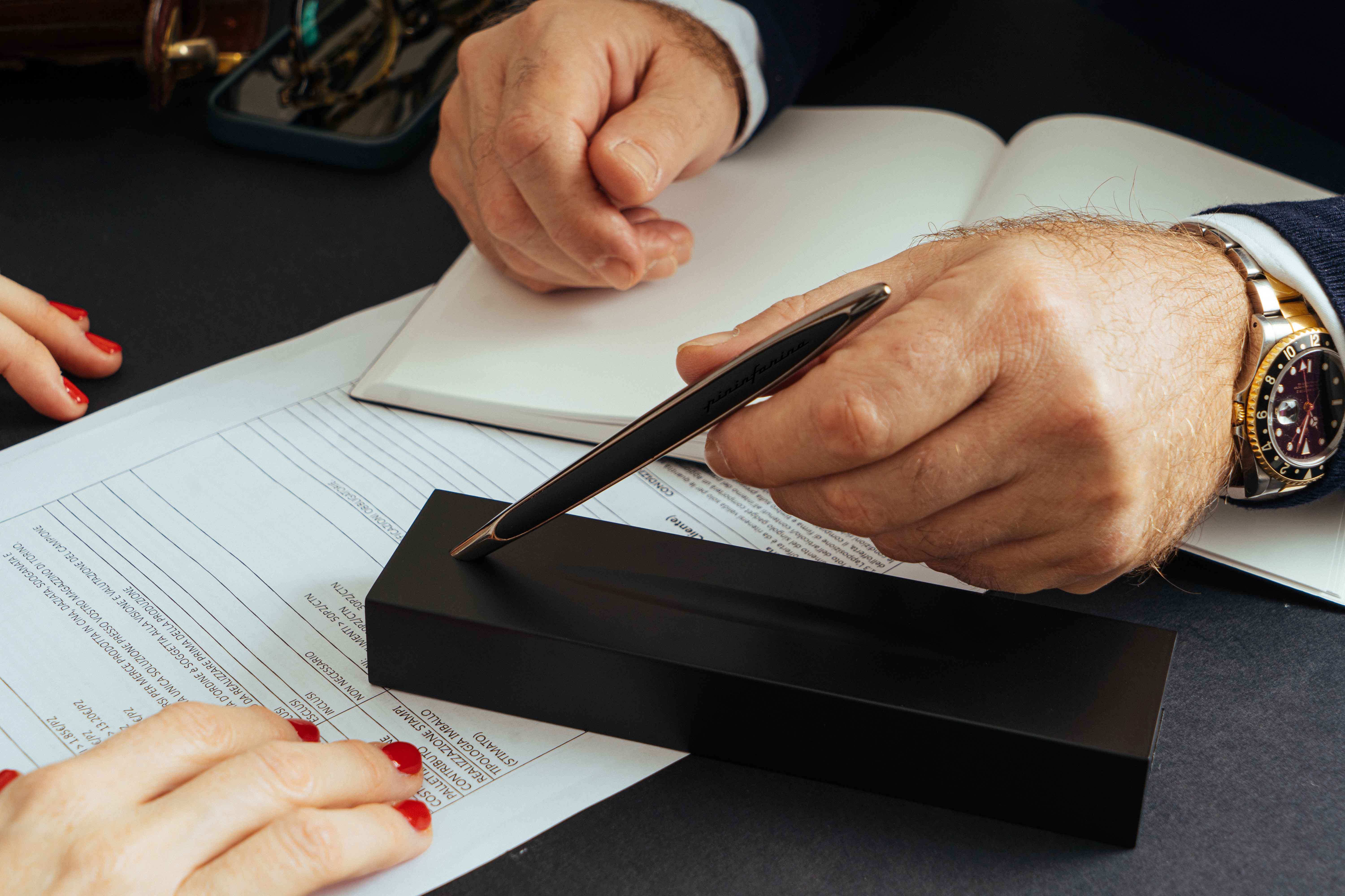 Вечная ручка Pininfarina Cambiano Black Edition-8