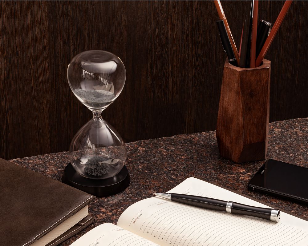 Магнитный антистресс Elusive Time, черный-1