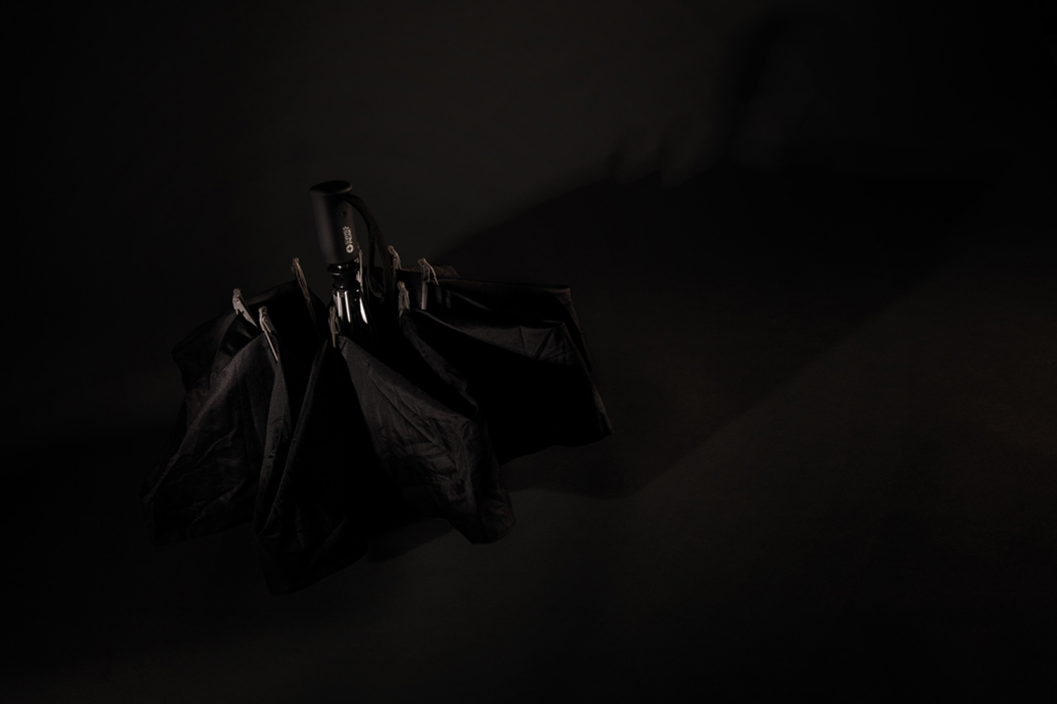 Автоматический складной зонт Swiss Peak из rPET AWARE™, d116 см-6